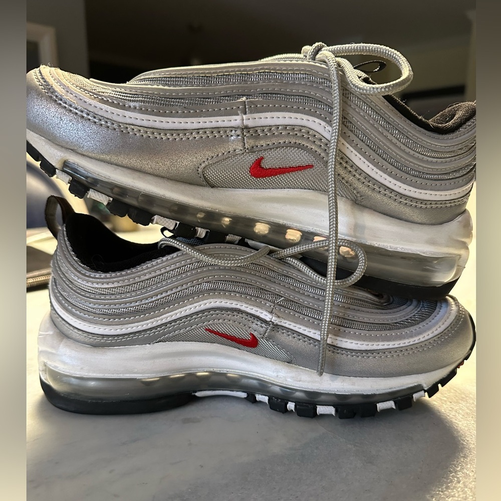 Nike Women’s Air Max 97 Metallic Silver Varsity Red White Black Size 7